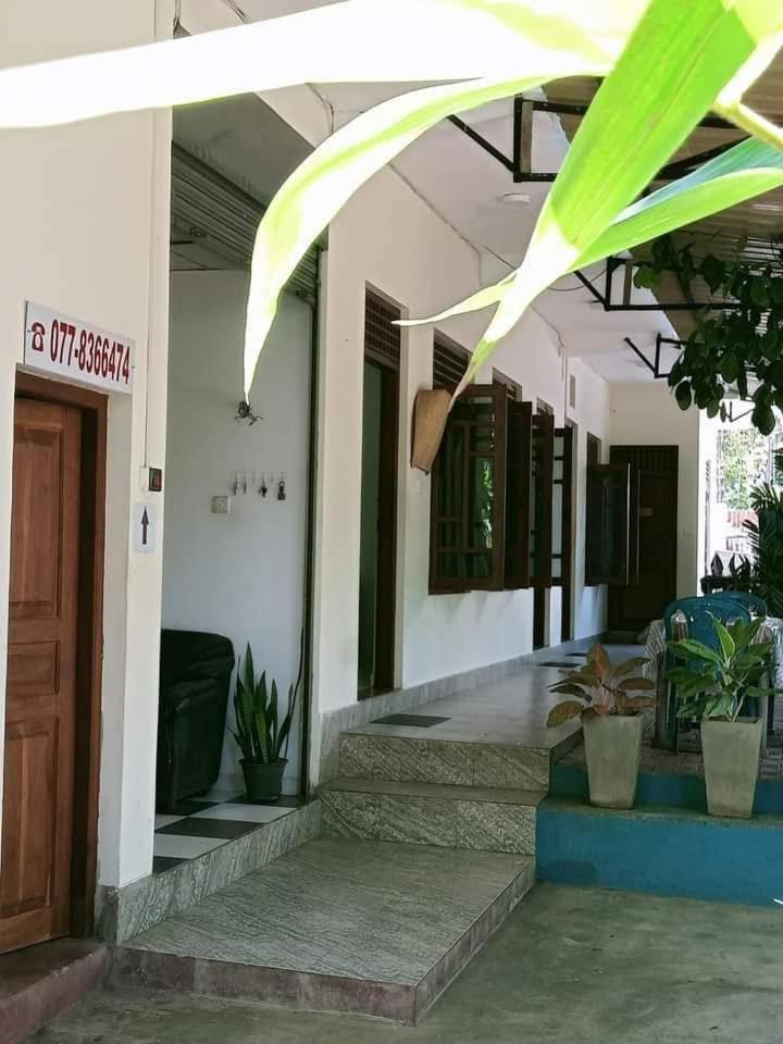 Dinimuthu Rest Inn Wellawaya Exterior photo